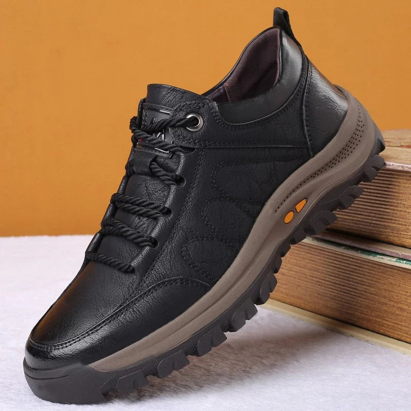 Black / 11